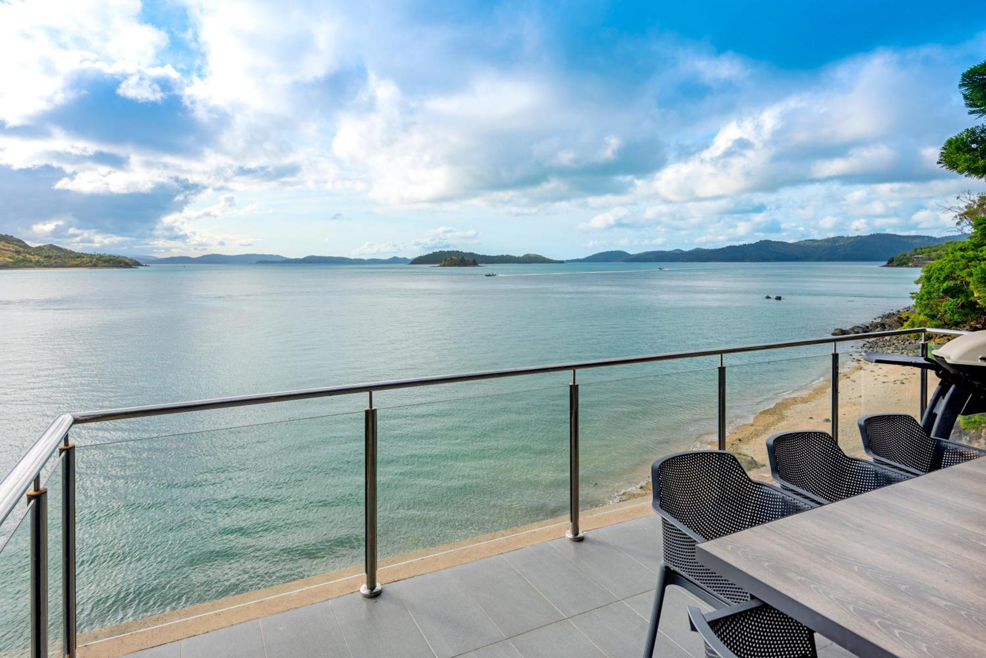 Yacht Club Villas On Hamilton Island By Hiha Exterior photo